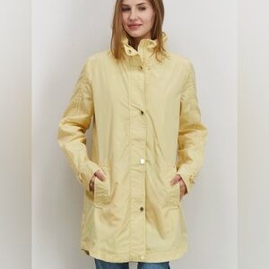Via Spiga Women’s Mock Neck Plain Long Sleeve Raincoat Sz Extra Small In Yellow